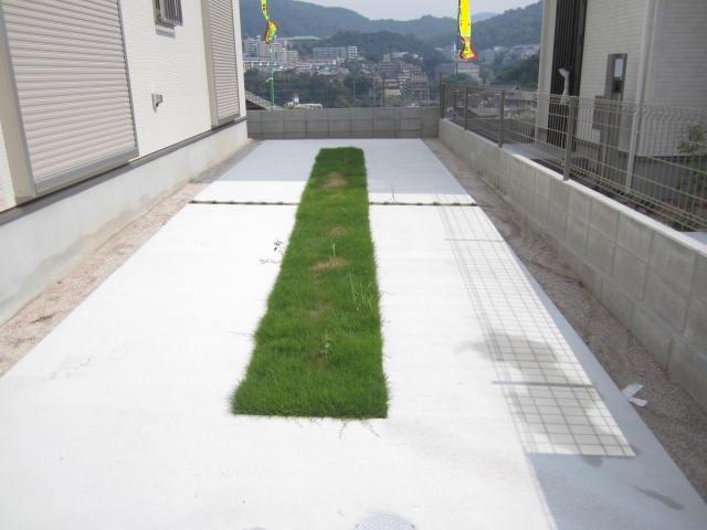 Parking lot. Local (August 2013) Shooting