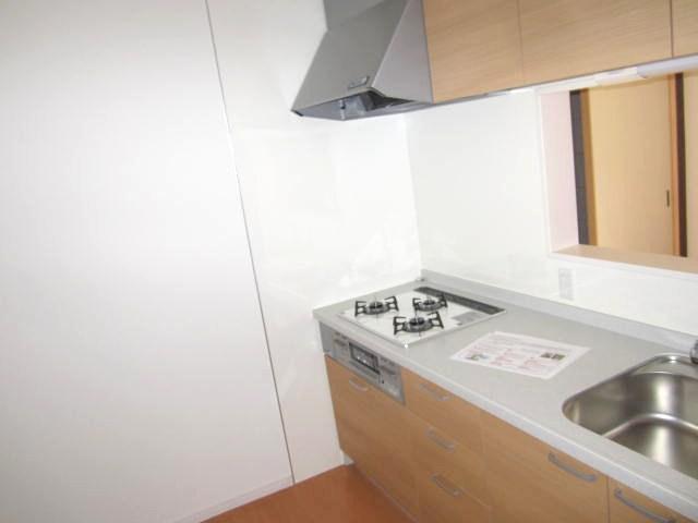 Kitchen. Room (August 2013) Shooting