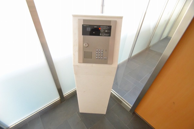 Security. ☆ Auto-lock is also equipped ☆