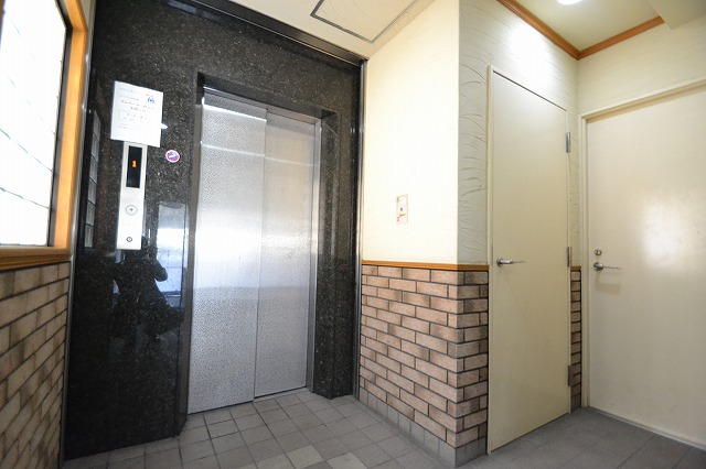 Other Equipment. ☆ There is also elevator ☆