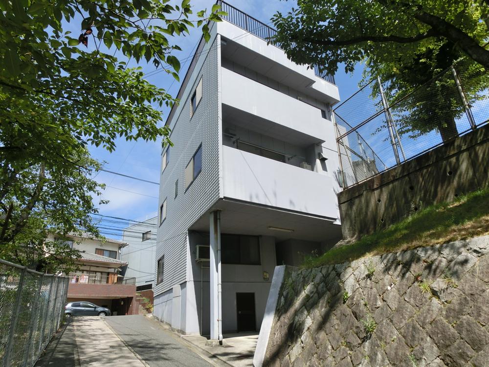 Local appearance photo. Local (August 2013) Shooting