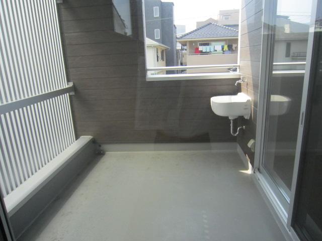 Balcony. Local (July 2013) Shooting