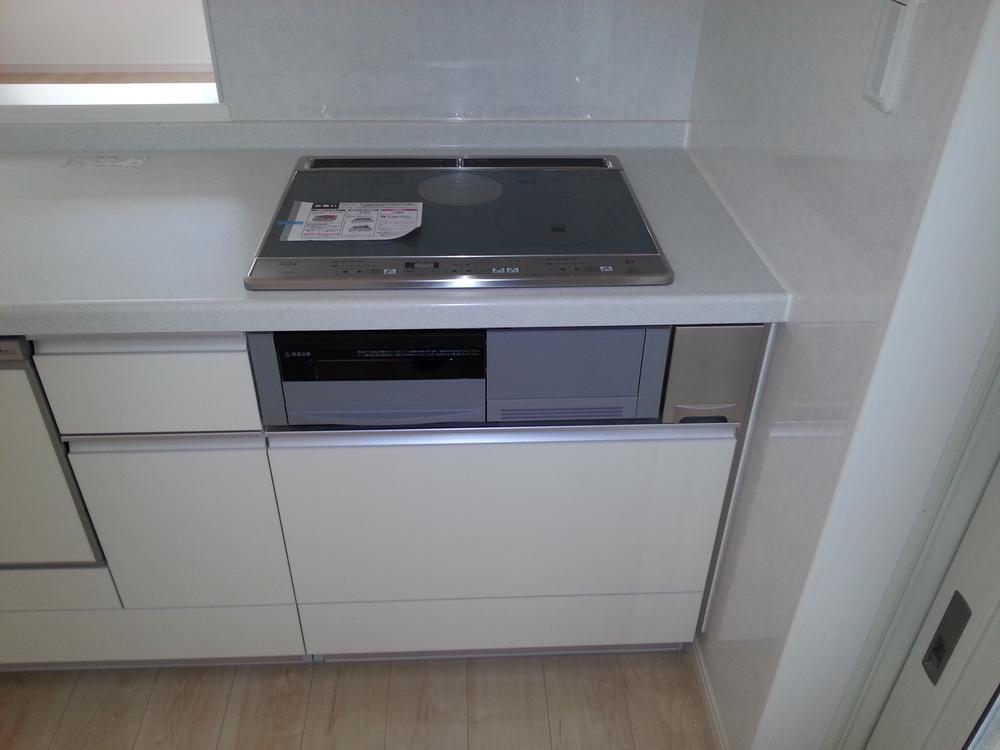 Kitchen. IH cooking heaters and Eco Cute adoption of all-electric homes! 