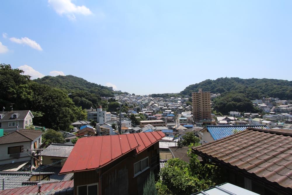 View photos from the dwelling unit. View from local (September 2013) Shooting