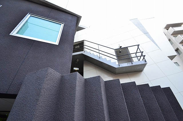 Building appearance. ☆ It is very stylish apartment ☆