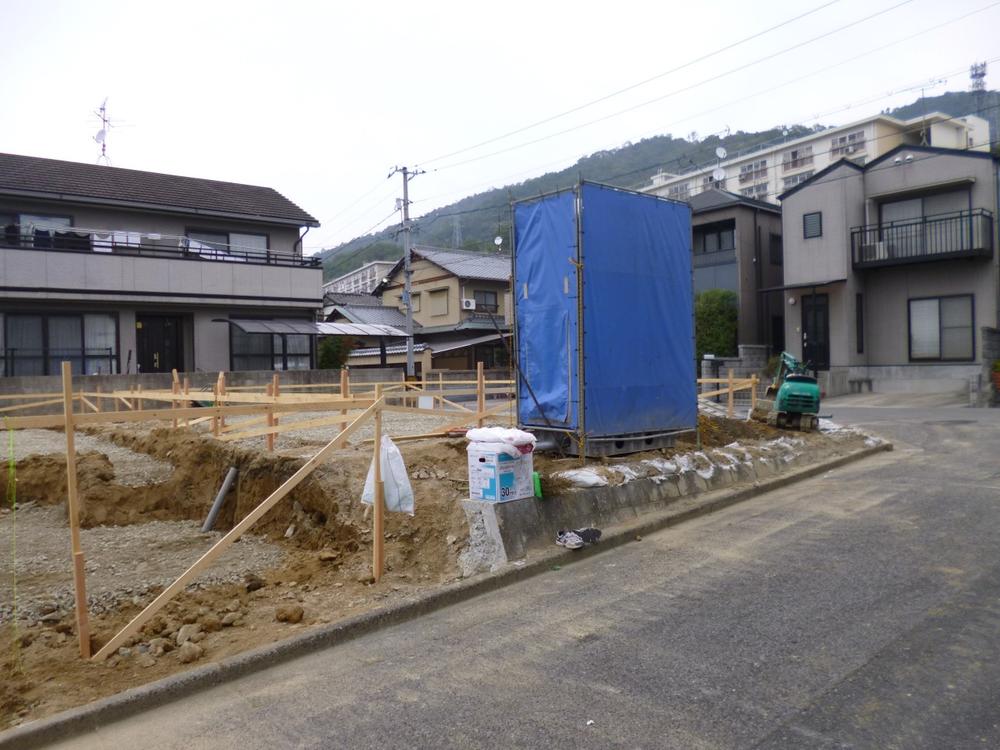 Local appearance photo. Local (10 May 2013) Shooting