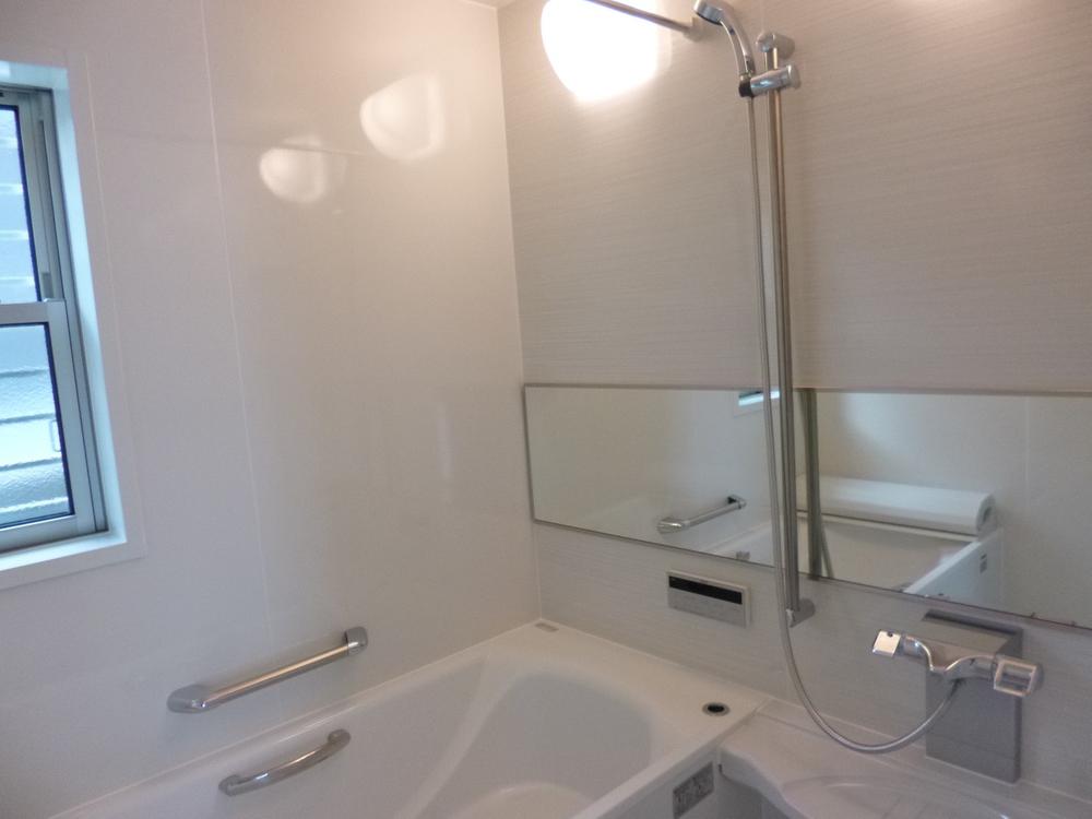 Bathroom. (November 2013) Shooting