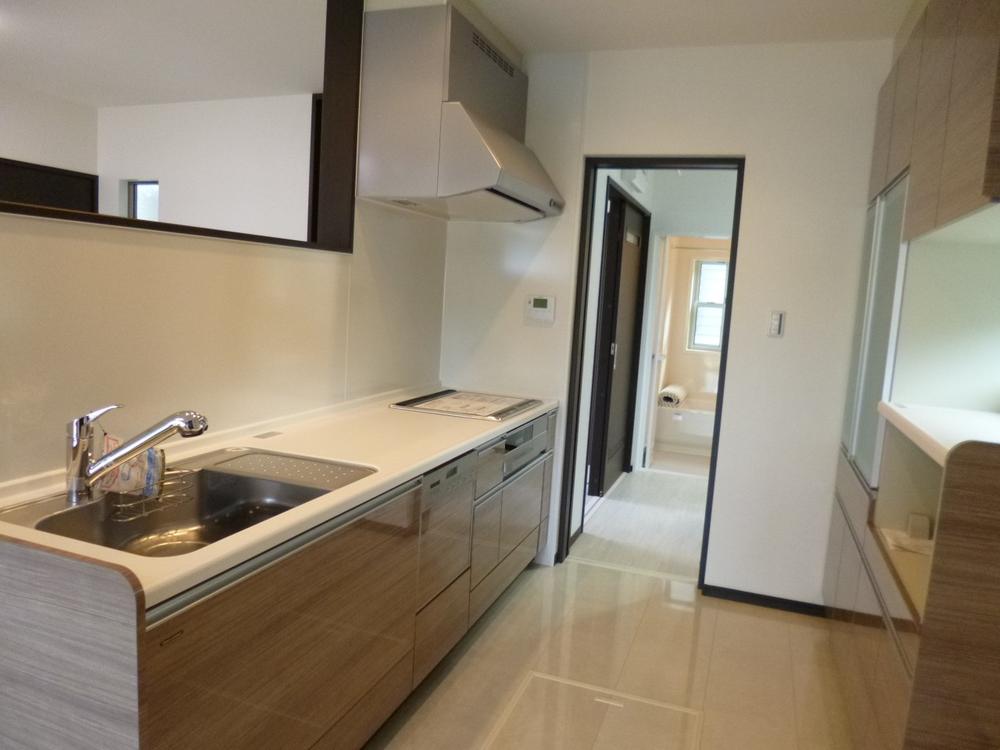 Kitchen. (November 2013) Shooting