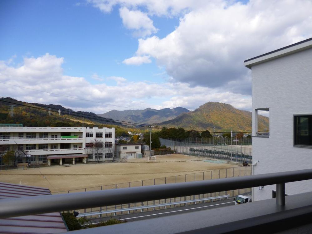 View photos from the dwelling unit. (November 2013) Shooting