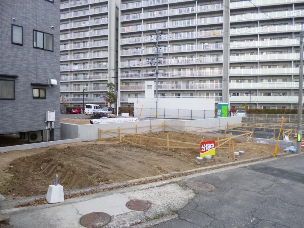 Local appearance photo. Local (12 May 2013) Shooting