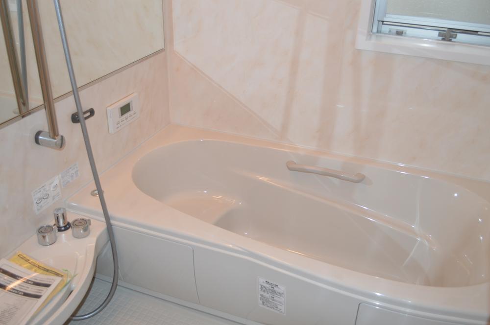 Bathroom. Indoor (11 May 2013) Shooting