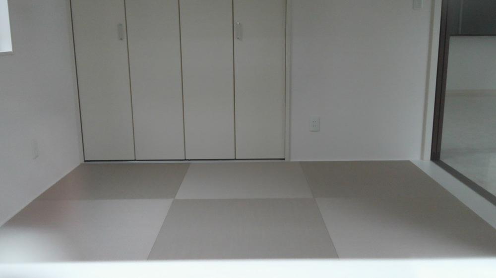 Non-living room. Indoor (July 2013) Shooting