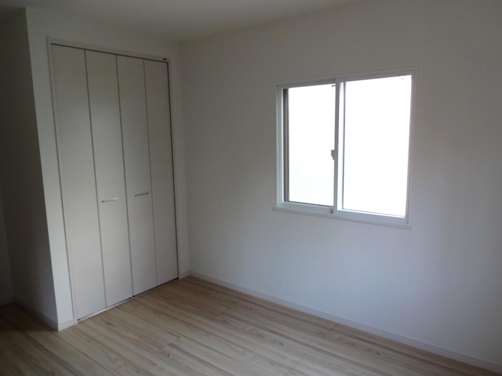 Non-living room. Indoor (10 May 2013) Shooting