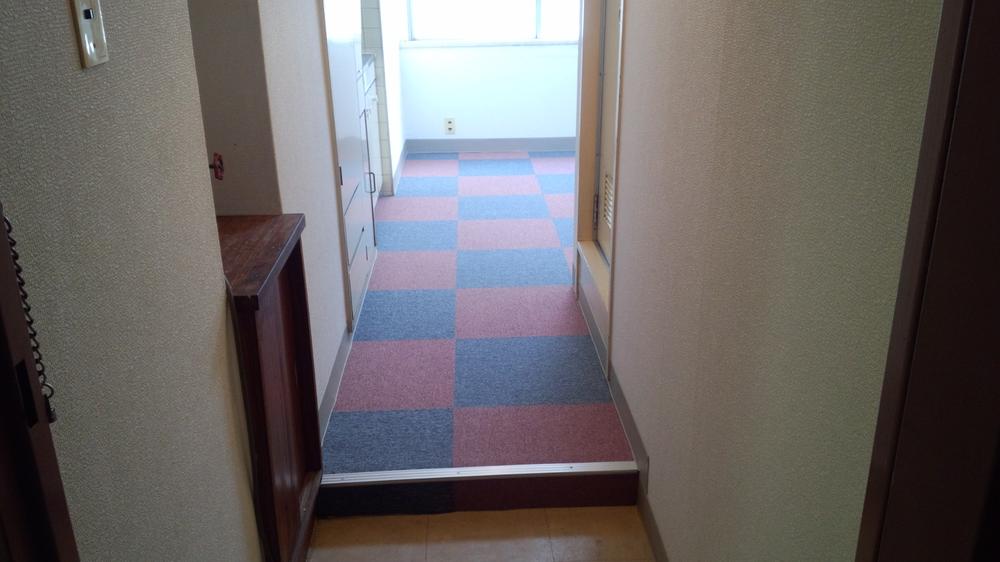 Entrance. Common areas