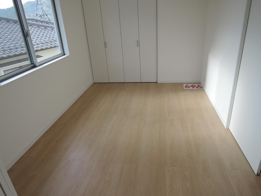 Non-living room. Indoor (11 May 2013) Shooting