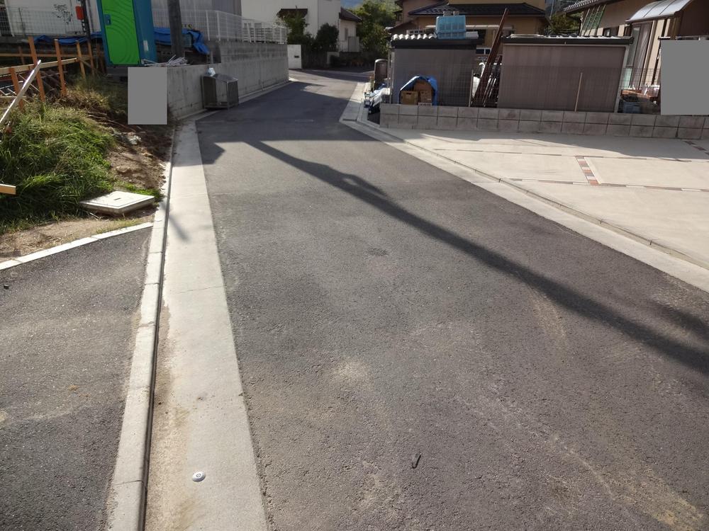 Local photos, including front road. Local (10 May 2013) Shooting