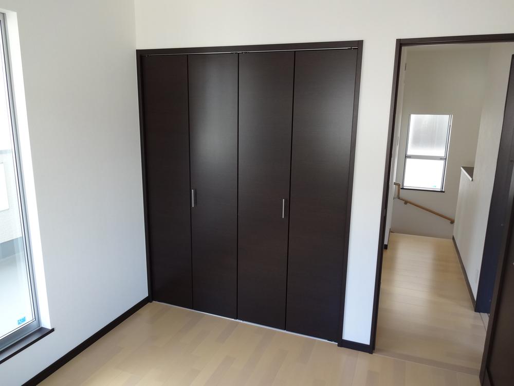 Non-living room. Indoor (10 May 2013) Shooting