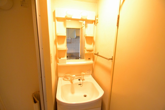 Washroom. ☆ It is also equipped with vanity dressing room space ☆