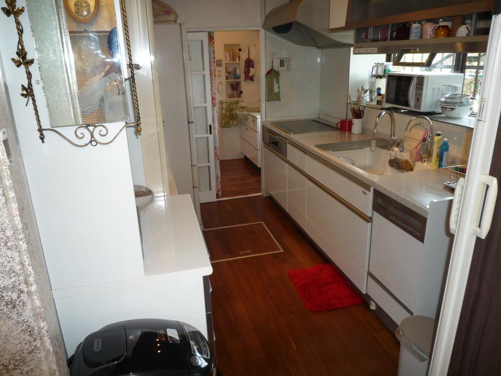 Kitchen. Indoor (September 2013) Shooting