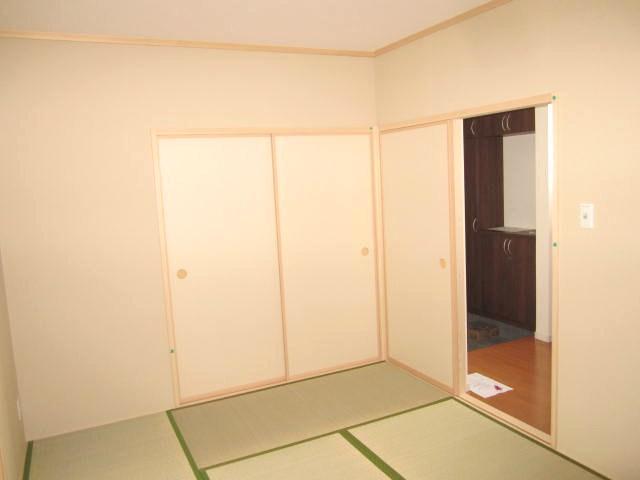 Non-living room. Room (August 2013) Shooting