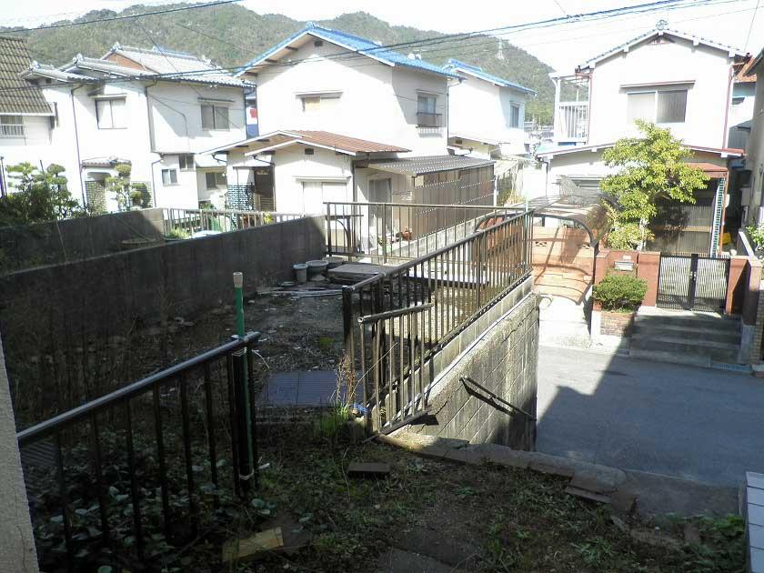 View photos from the dwelling unit