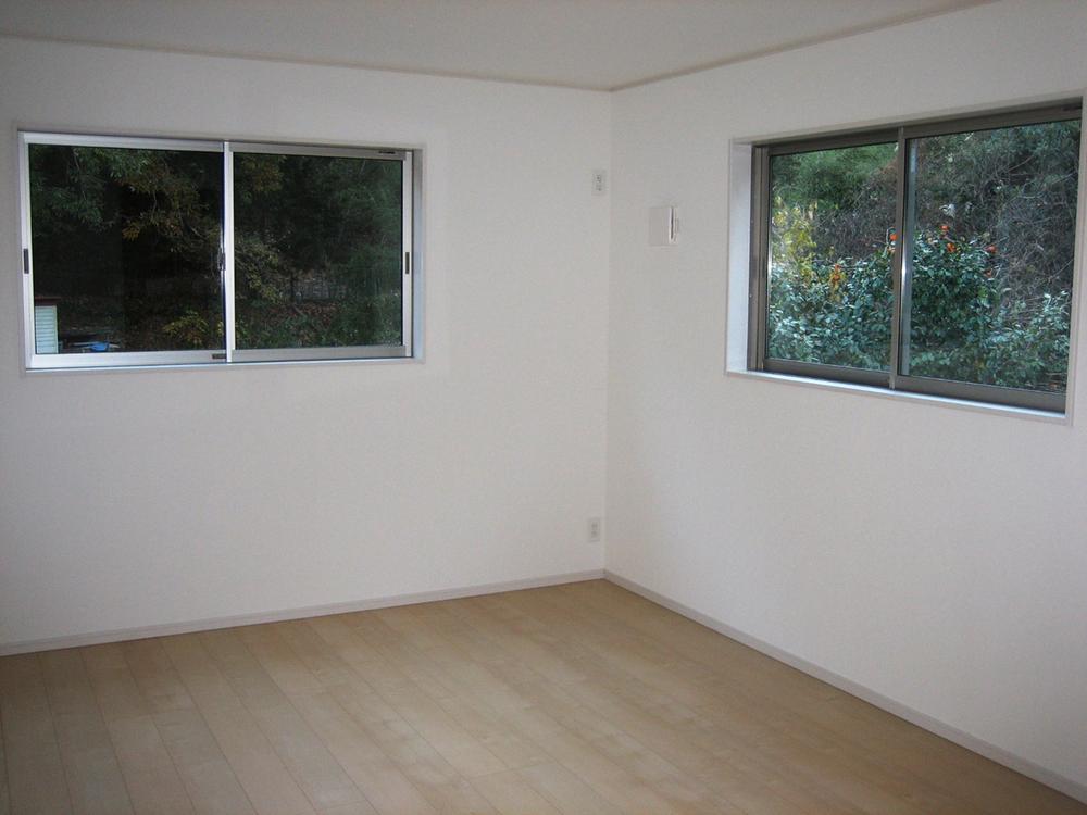 Non-living room. Indoor (12 May 2013) Shooting