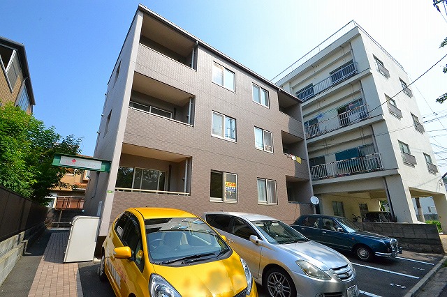 Building appearance.  ☆ It is a quiet residential area of ​​Ushida ☆