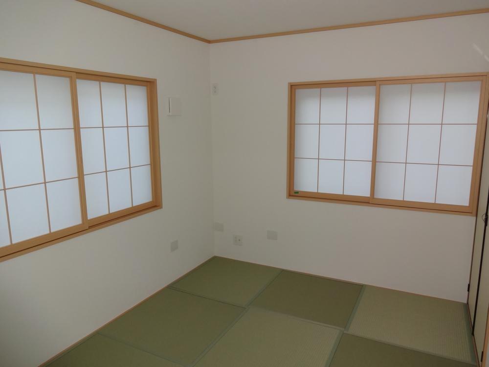 Non-living room. Indoor (12 May 2013) Shooting