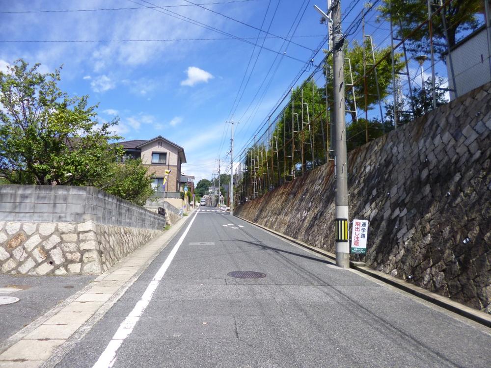 Local photos, including front road. Local (September 2013) Shooting