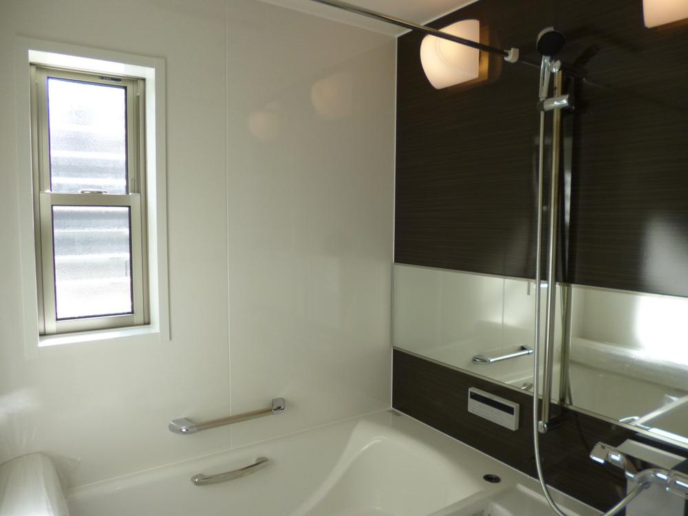 Bathroom. (November 2013) Shooting