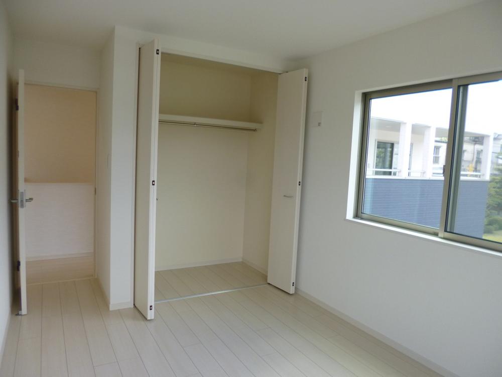 Non-living room. (November 2013) Shooting