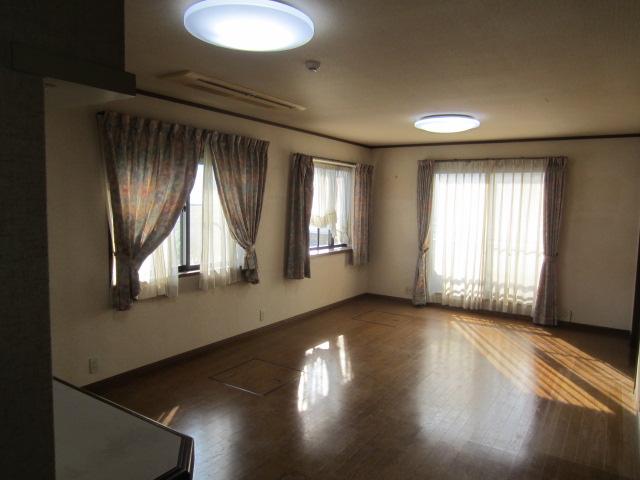 Living. Indoor (12 May 2013) Shooting