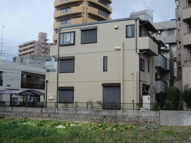 Local appearance photo. Local (12 May 2013) Shooting