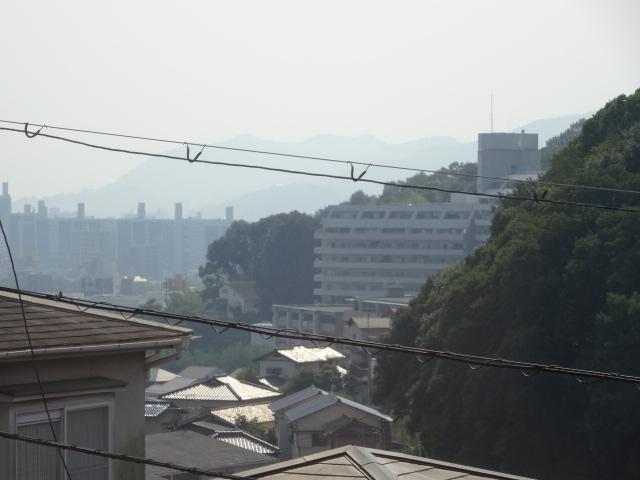 View photos from the dwelling unit. View from the site (October 2013) Shooting
