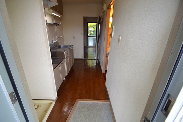 Entrance.  ☆ It is entrance ☆