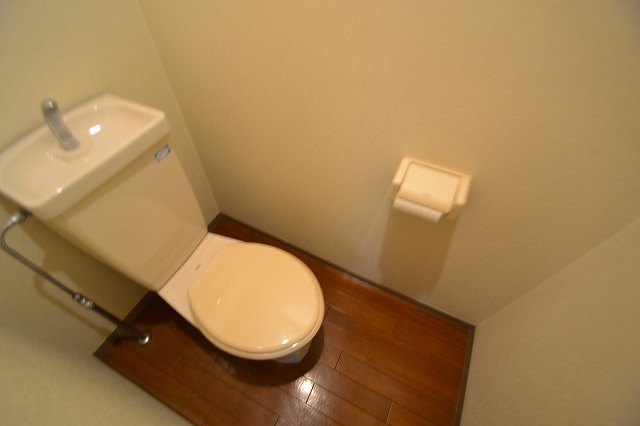 Toilet.  ☆ Toilet ☆