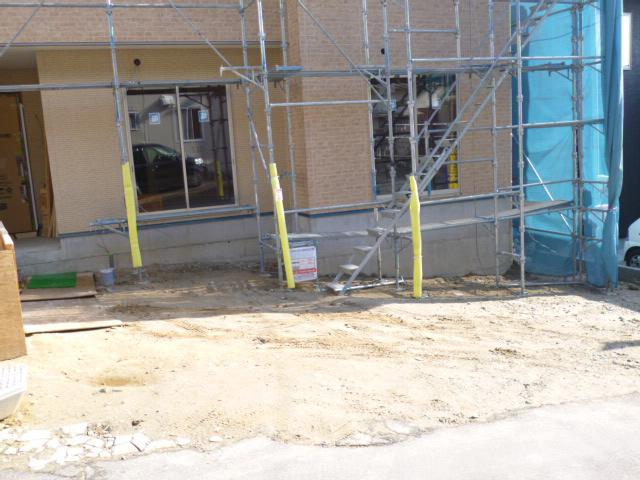 Local appearance photo. Local (12 May 2013) Shooting