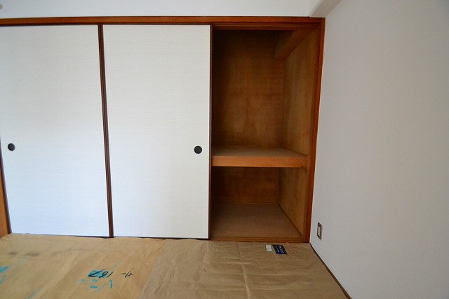 Receipt.  ☆ Also There are a lot of storage ☆