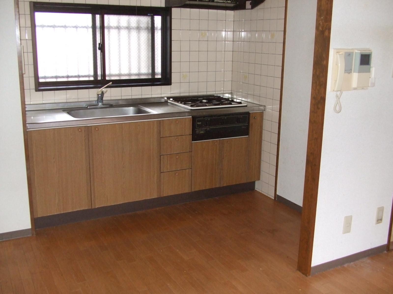 Kitchen. ※ Photo does not use a separate room.