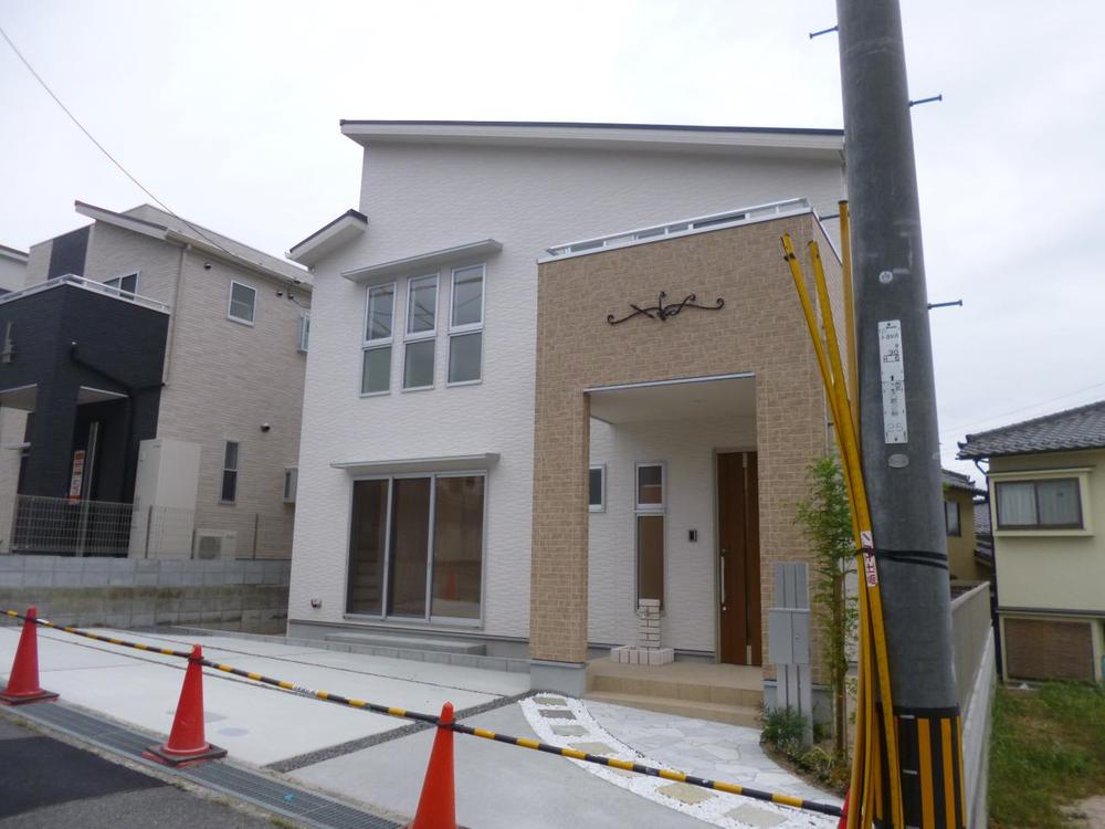 Local appearance photo. (October 2013) Shooting