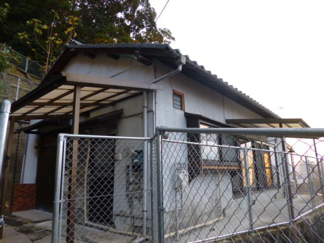 Local appearance photo. Local (11 May 2013) Shooting