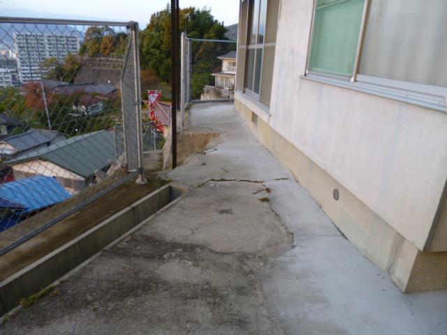 Local appearance photo. Local (11 May 2013) Shooting