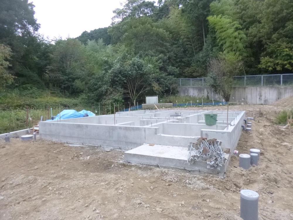 Local appearance photo. Local (10 May 2013) Shooting