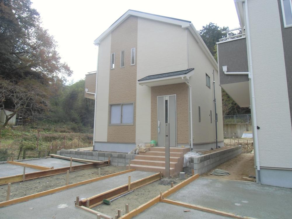 Local appearance photo. (December 2013) Shooting