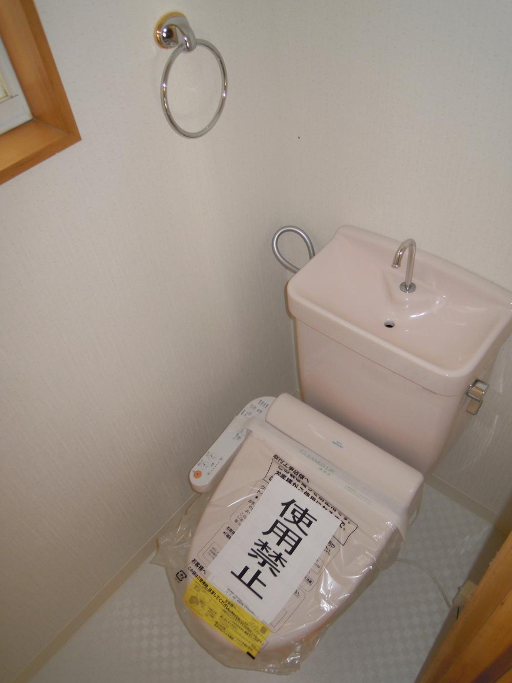 Toilet. Indoor (July 2013) Shooting