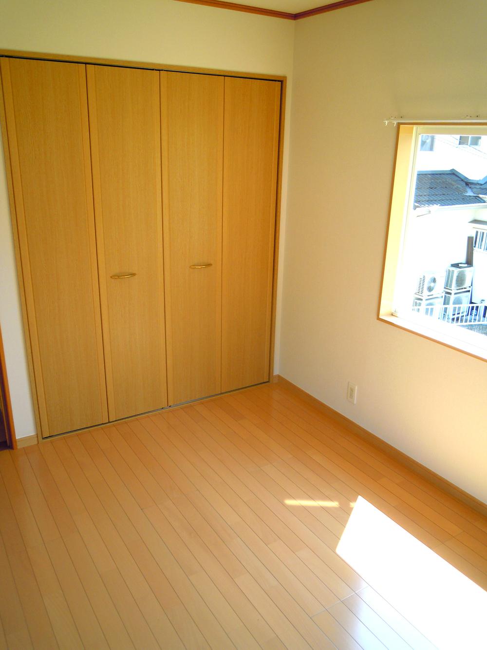 Non-living room. Indoor (July 2013) Shooting