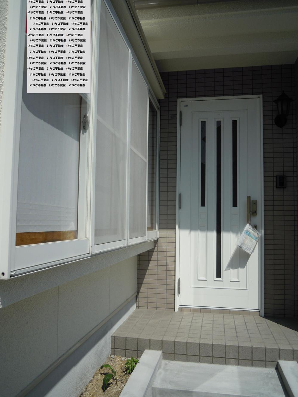 Entrance. Local (July 2013) Shooting