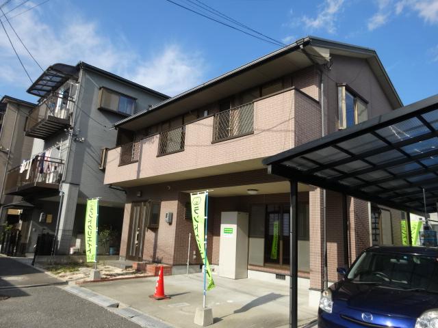 Local appearance photo. Local (11 May 2013) Shooting