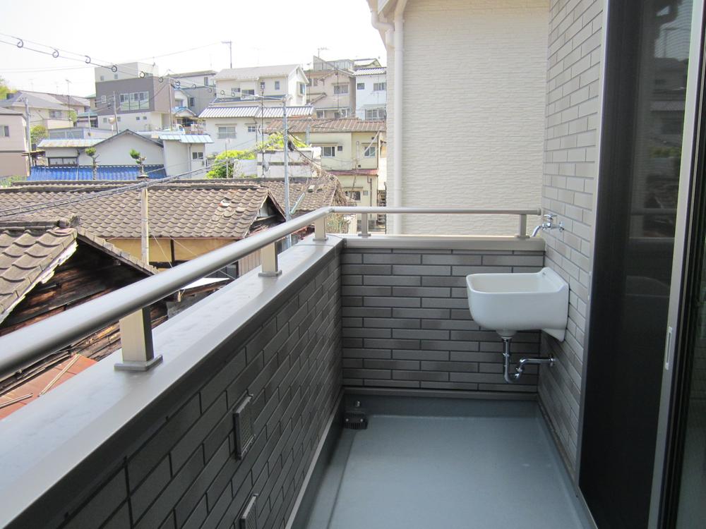 Balcony. (May 2013) Shooting