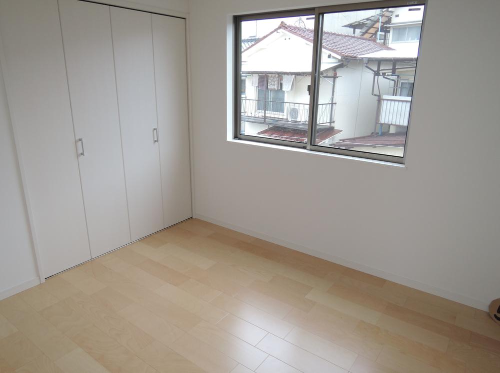 Non-living room. Indoor (11 May 2013) Shooting